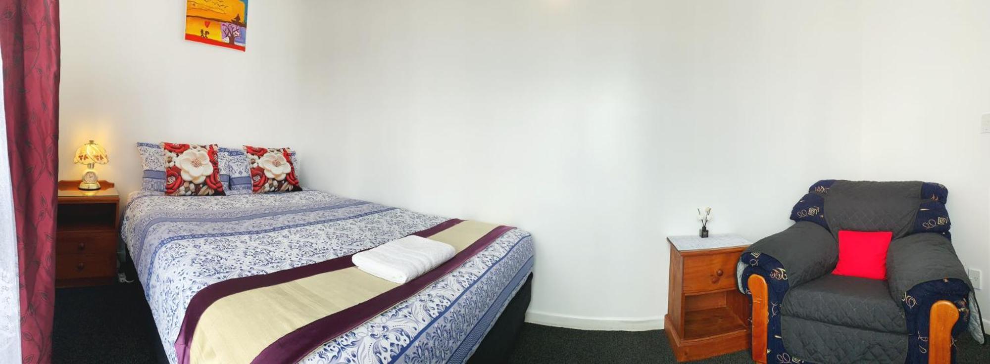 Kerry's Motel 3*