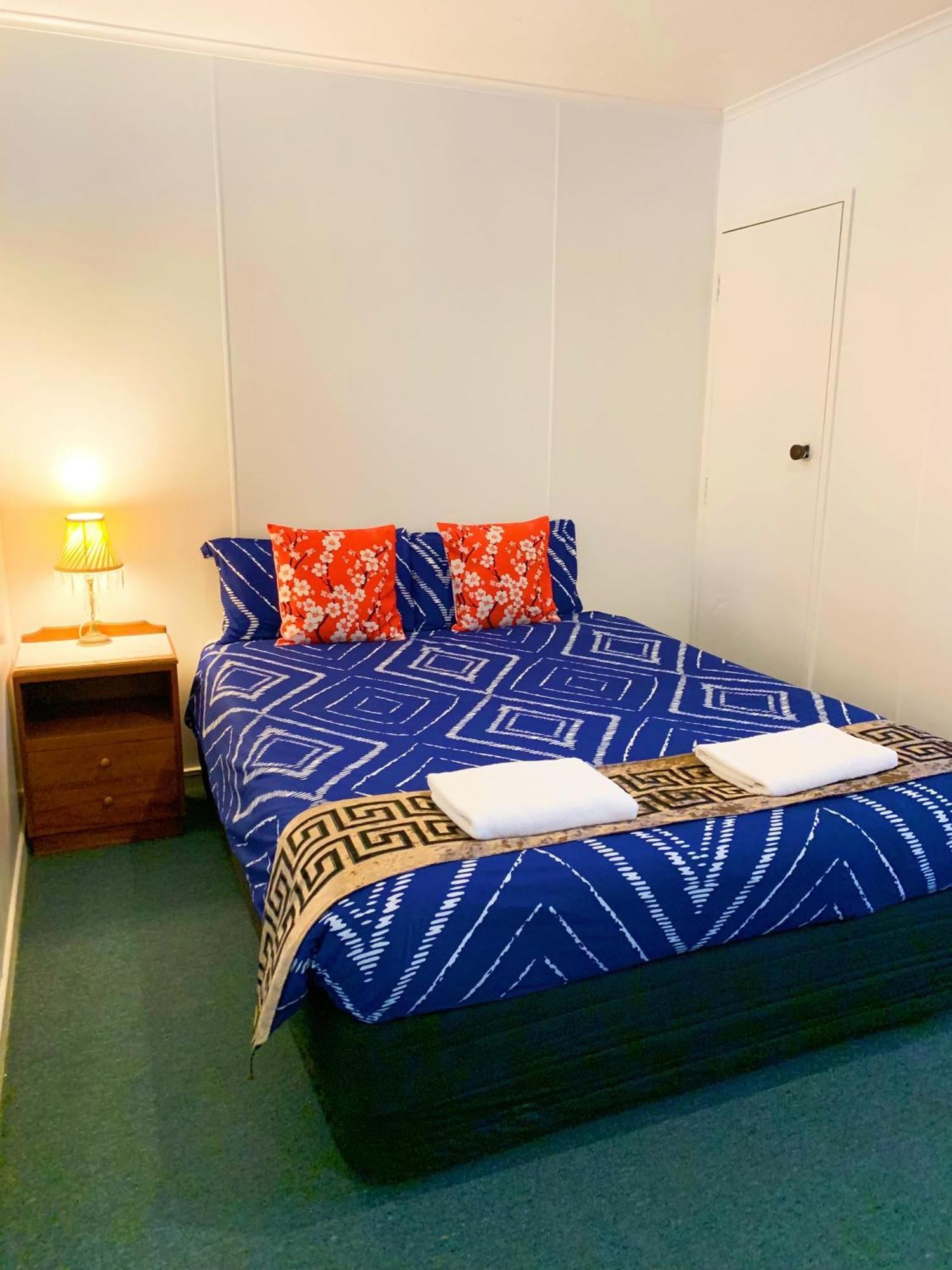 Kerry's Motel 3*