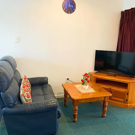 Kerry'S Motel Rotorua Room photo